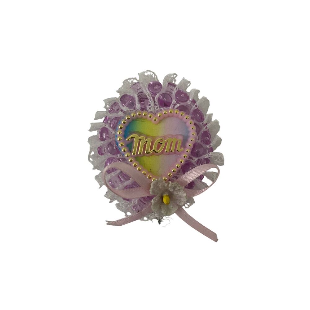 Frilly pink Mom pin